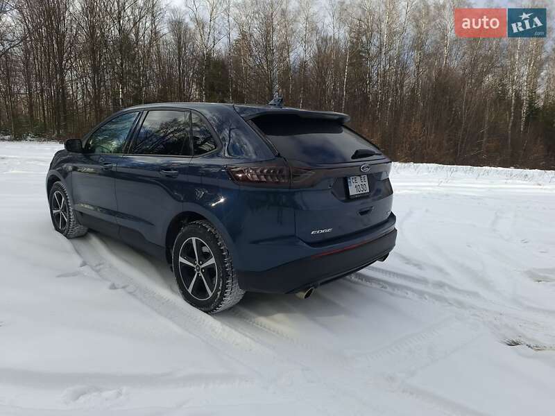 Внедорожник / Кроссовер Ford Edge 2016 в Сторожинце