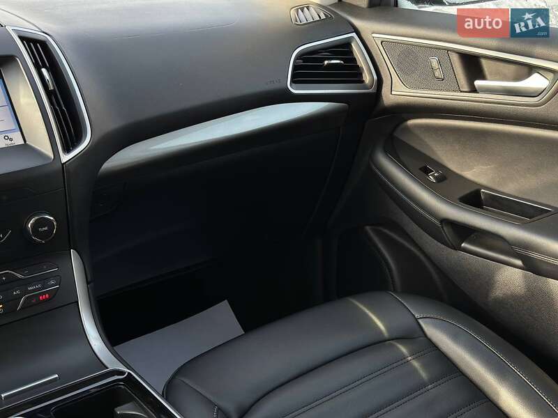 Внедорожник / Кроссовер Ford Edge 2018 в Луцке