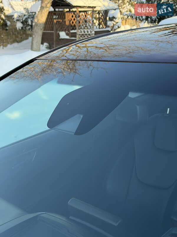 Позашляховик / Кросовер Ford Edge 2021 в Дубні