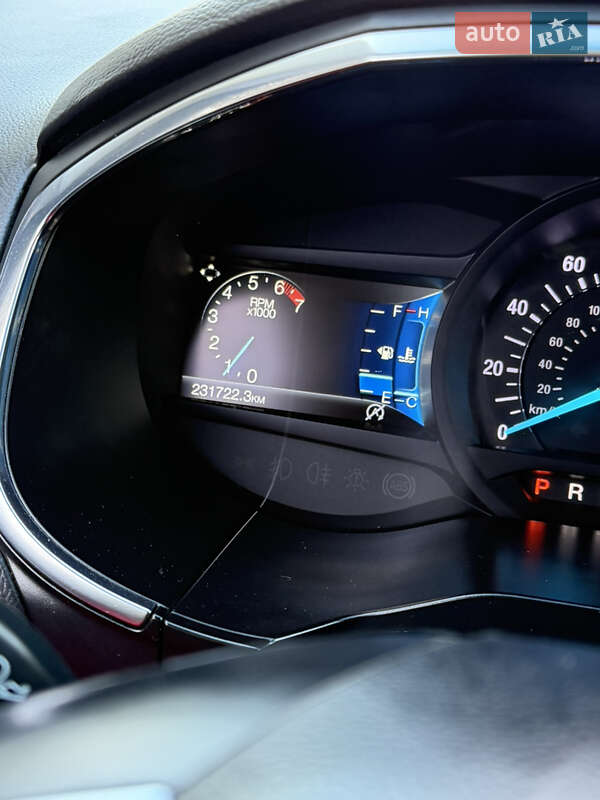 Позашляховик / Кросовер Ford Edge 2021 в Дубні