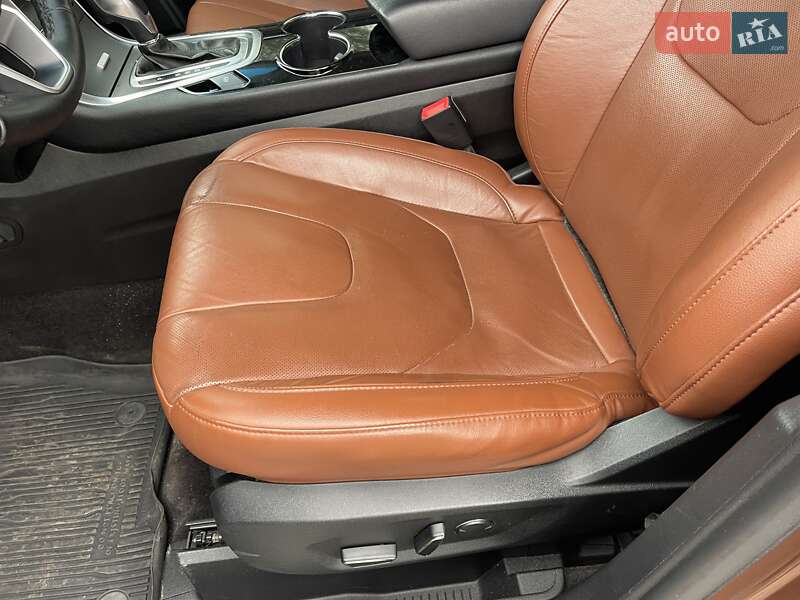 Позашляховик / Кросовер Ford Edge 2016 в Миколаєві фото 39 Позашляховик / Кросовер Ford Edge 2016 в Миколаєві