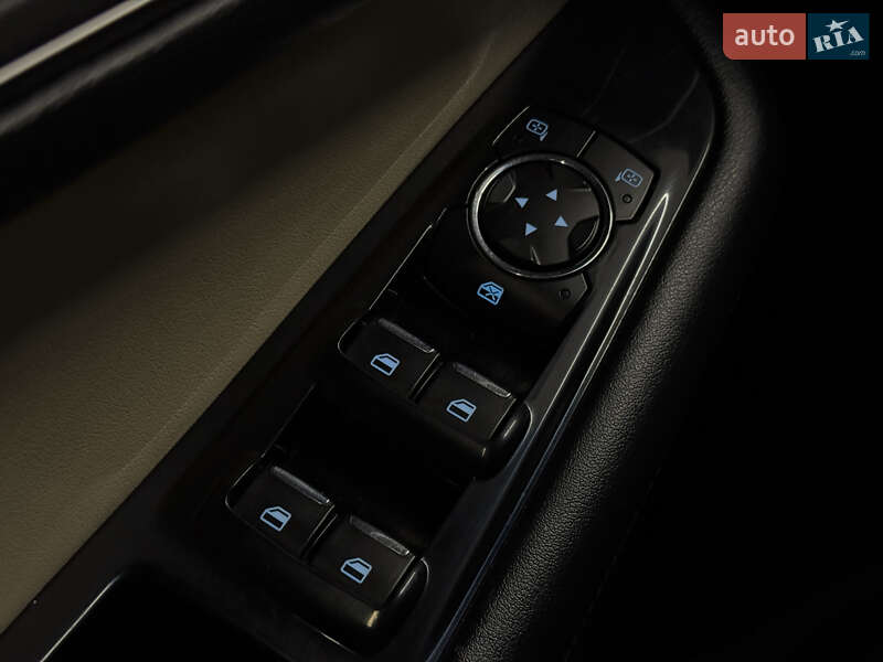 Внедорожник / Кроссовер Ford Edge 2015 в Николаеве фото 30 Внедорожник / Кроссовер Ford Edge 2015 в Николаеве