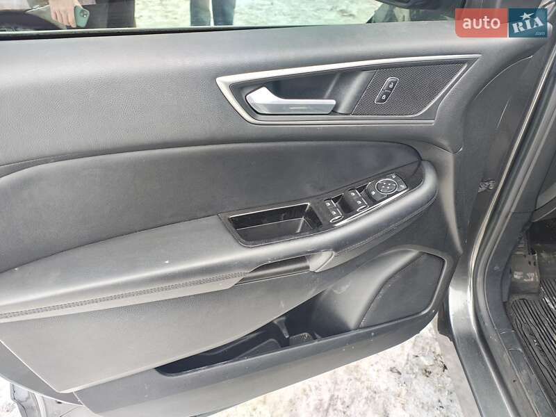 Позашляховик / Кросовер Ford Edge 2016 в Рівному