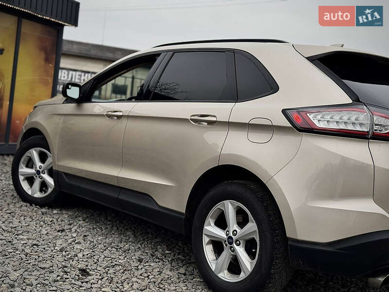 Позашляховик / Кросовер Ford Edge 2017 в Стрию