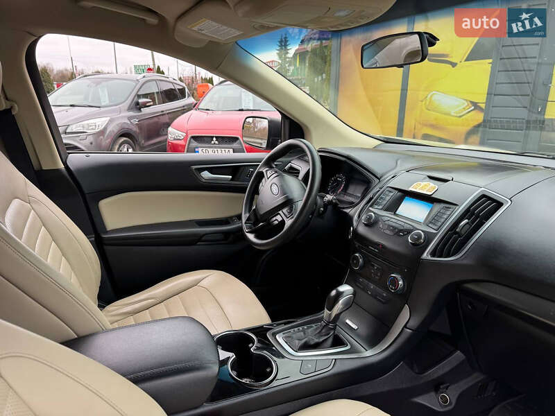 Позашляховик / Кросовер Ford Edge 2017 в Стрию