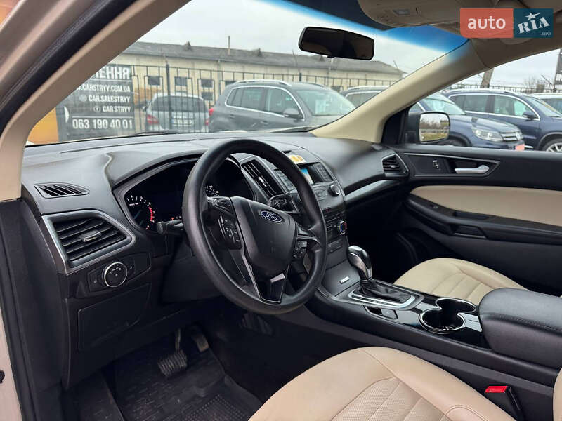 Позашляховик / Кросовер Ford Edge 2017 в Стрию