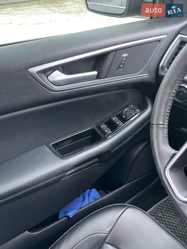 Позашляховик / Кросовер Ford Edge 2019 в Радехові