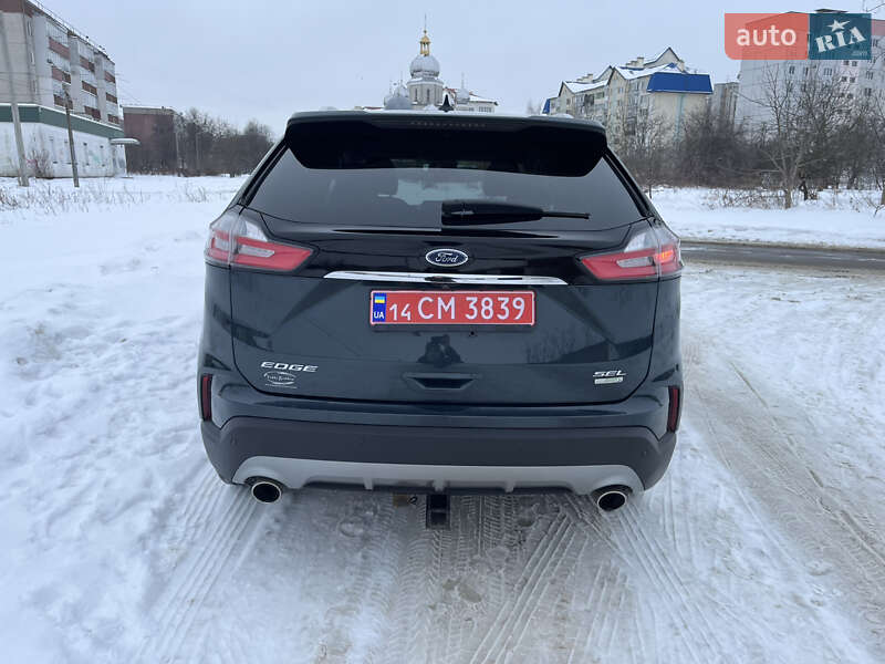 Позашляховик / Кросовер Ford Edge 2019 в Стрию