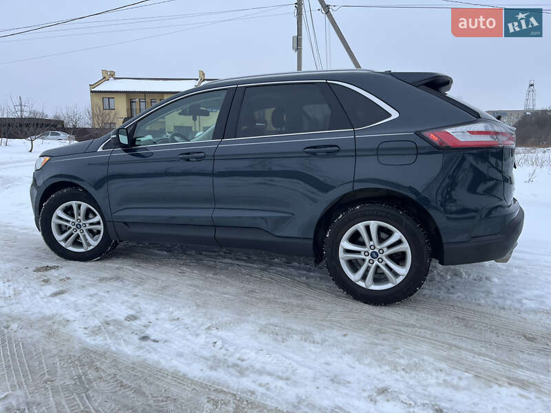 Позашляховик / Кросовер Ford Edge 2019 в Стрию