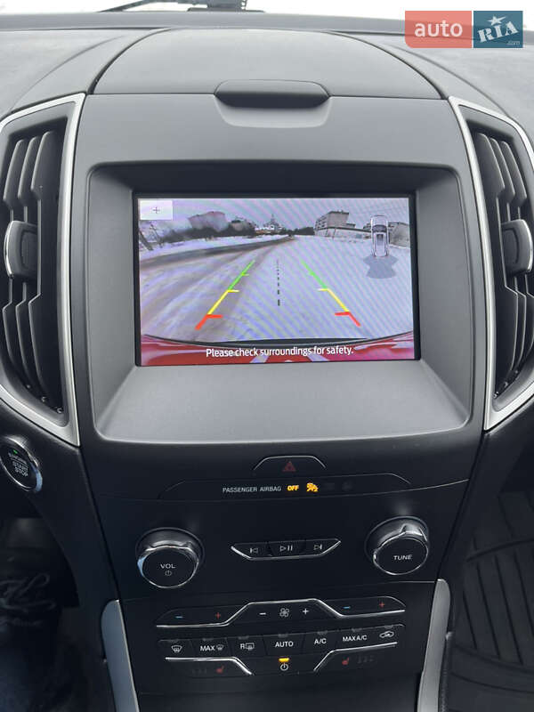 Позашляховик / Кросовер Ford Edge 2019 в Стрию