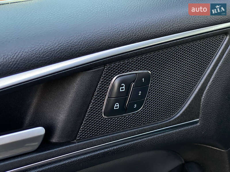 Позашляховик / Кросовер Ford Edge 2016 в Львові