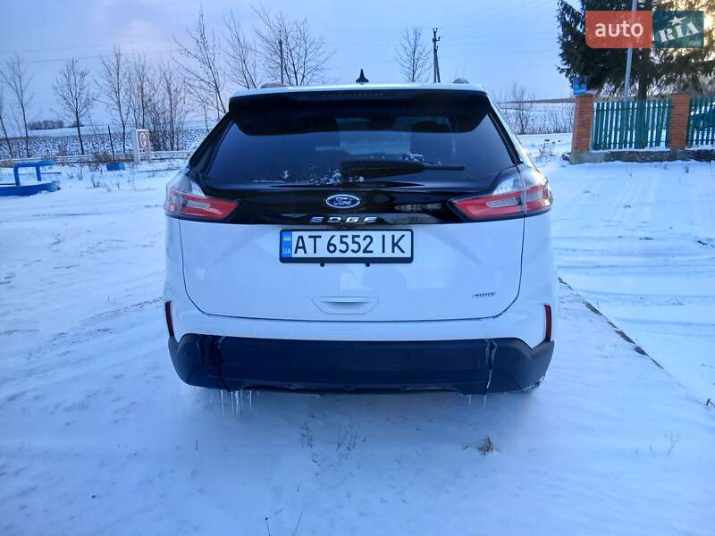 Позашляховик / Кросовер Ford Edge 2021 в Тлумачі