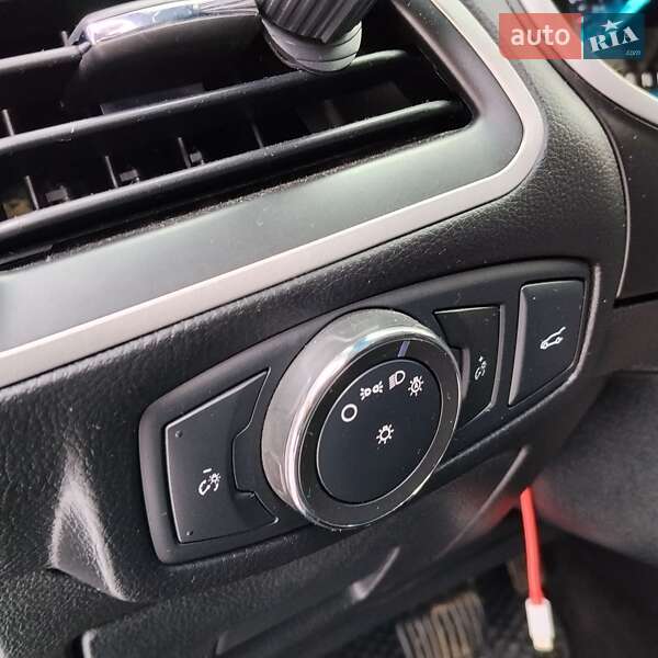 Позашляховик / Кросовер Ford Edge 2016 в Івано-Франківську