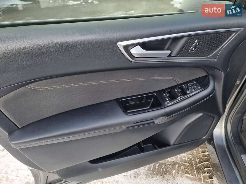 Позашляховик / Кросовер Ford Edge 2016 в Чернігові