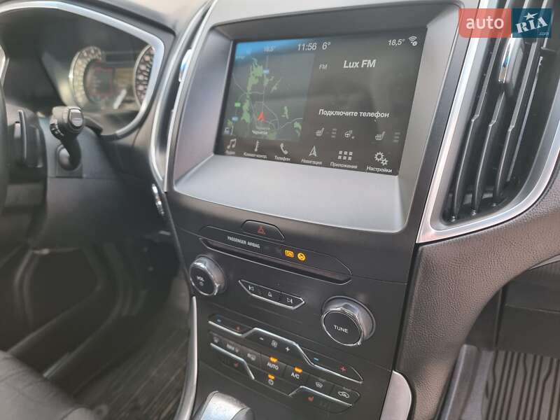 Позашляховик / Кросовер Ford Edge 2016 в Чернігові
