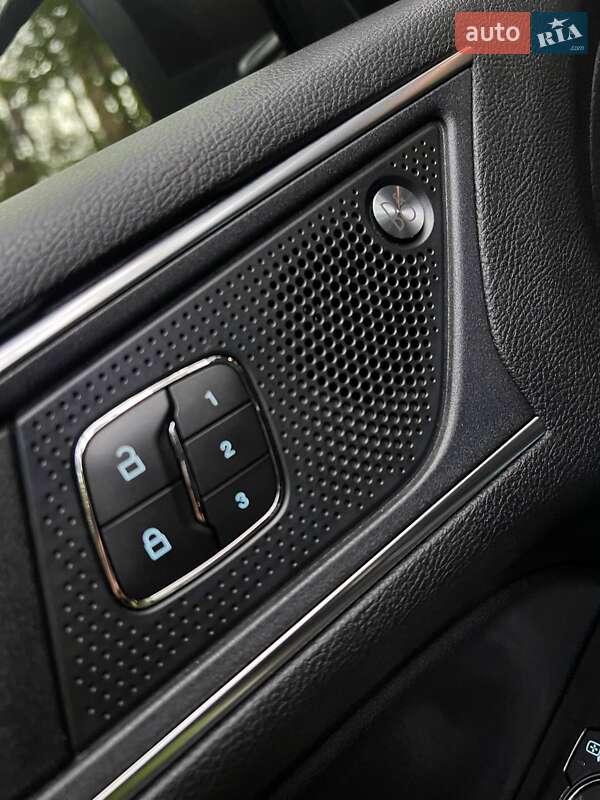 Внедорожник / Кроссовер Ford Edge 2019 в Киеве