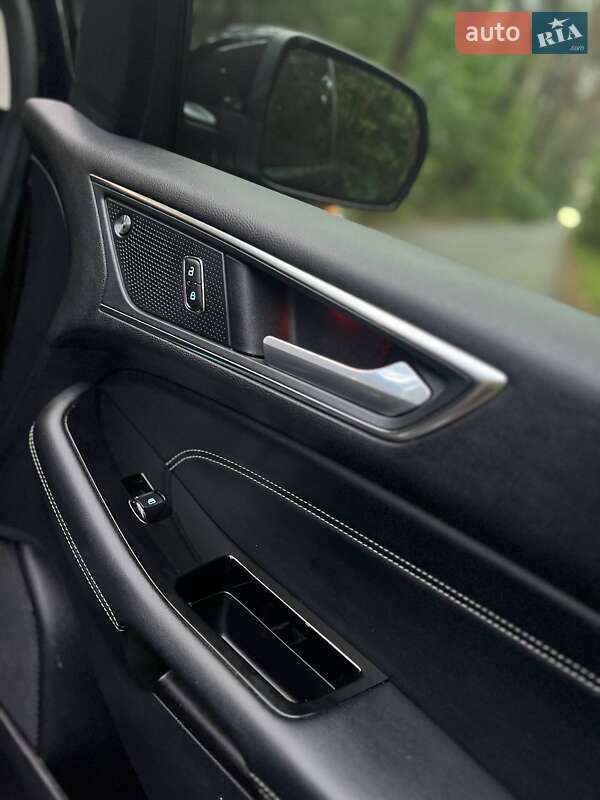 Внедорожник / Кроссовер Ford Edge 2019 в Киеве