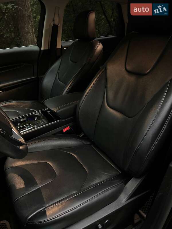 Внедорожник / Кроссовер Ford Edge 2019 в Киеве