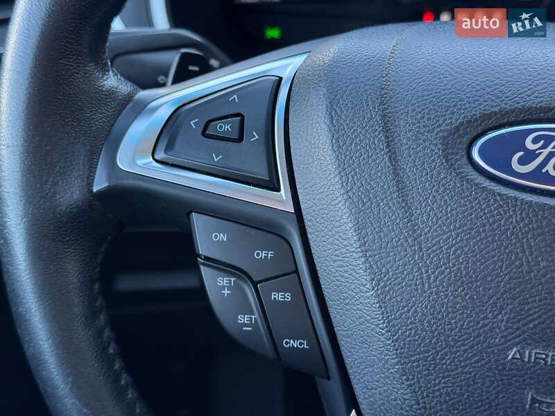 Позашляховик / Кросовер Ford Edge 2017 в Рівному