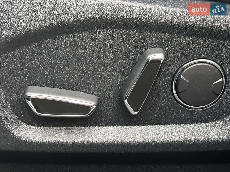 Позашляховик / Кросовер Ford Edge 2017 в Дубні фото 15 Позашляховик / Кросовер Ford Edge 2017 в Дубні