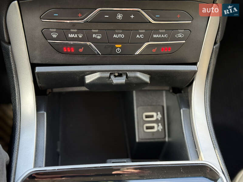 Внедорожник / Кроссовер Ford Edge 2018 в Киеве