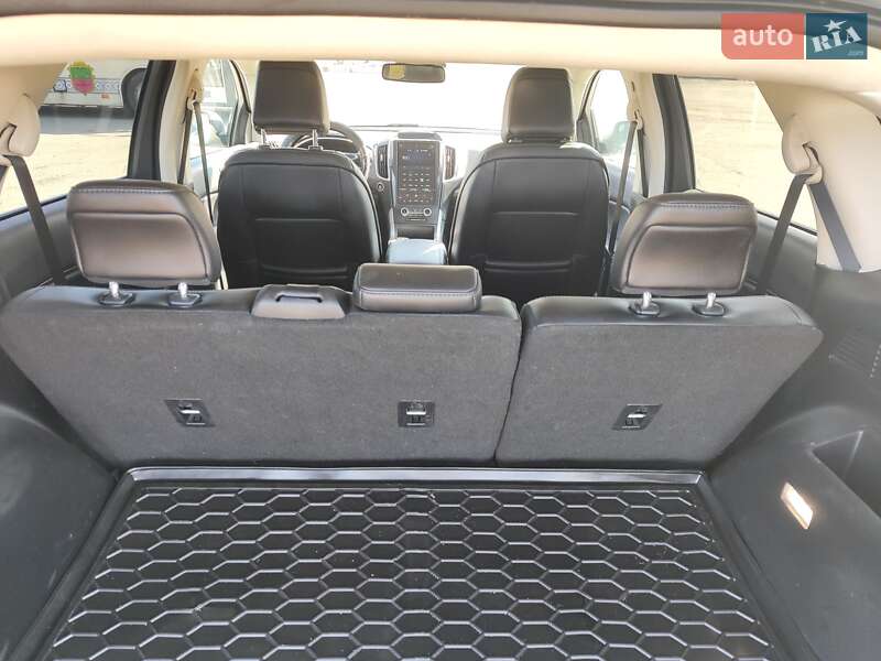 Позашляховик / Кросовер Ford Edge 2021 в Запоріжжі