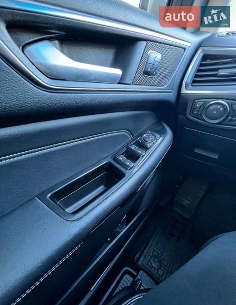 Позашляховик / Кросовер Ford Edge 2016 в Броварах