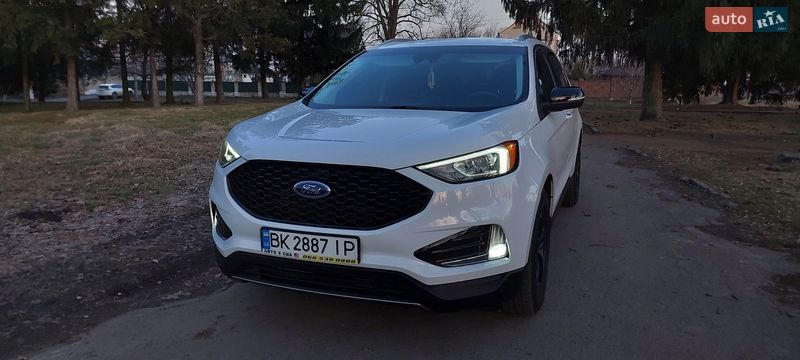 Внедорожник / Кроссовер Ford Edge 2019 в Дубно