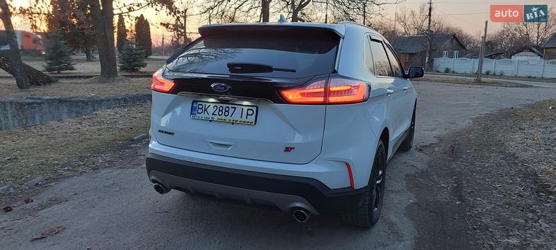 Внедорожник / Кроссовер Ford Edge 2019 в Дубно