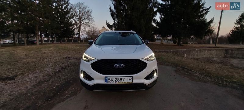 Внедорожник / Кроссовер Ford Edge 2019 в Дубно