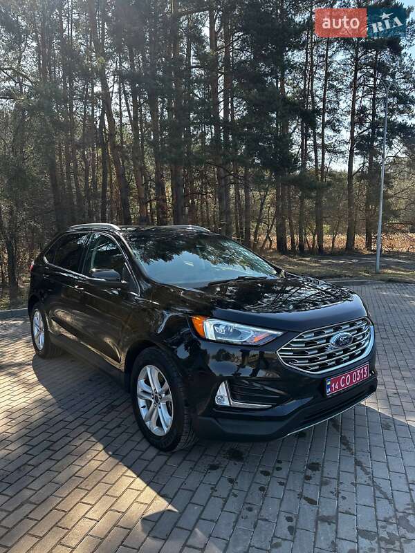 Внедорожник / Кроссовер Ford Edge 2019 в Новояворовске