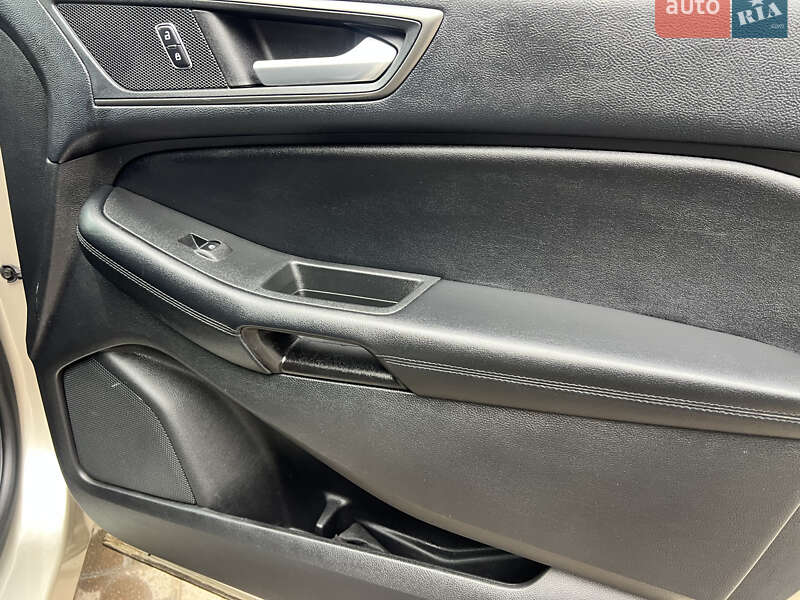 Внедорожник / Кроссовер Ford Edge 2017 в Киеве