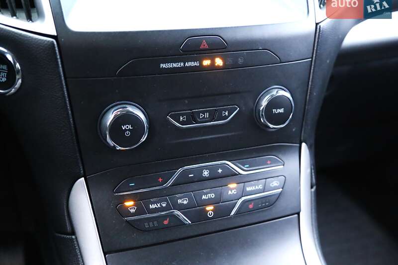 Внедорожник / Кроссовер Ford Edge 2019 в Киеве