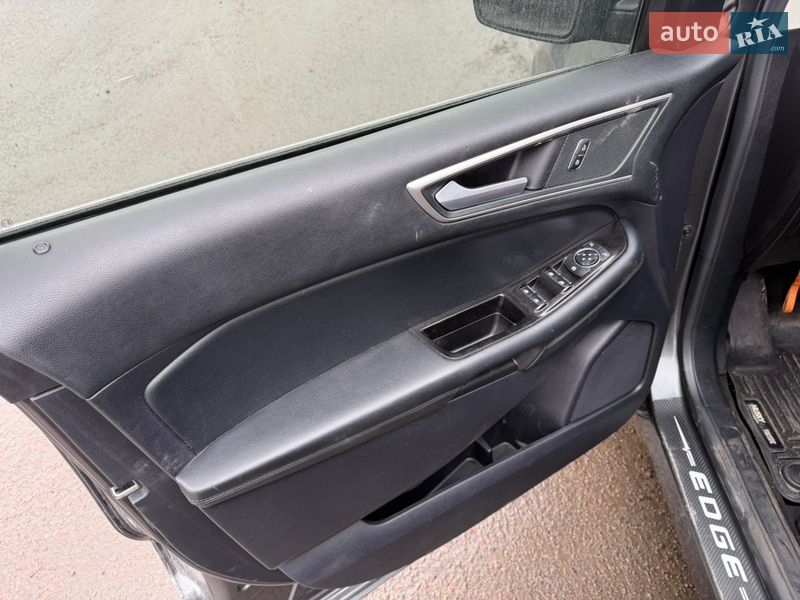Позашляховик / Кросовер Ford Edge 2020 в Рівному