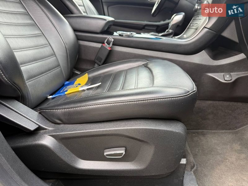 Позашляховик / Кросовер Ford Edge 2017 в Дніпрі