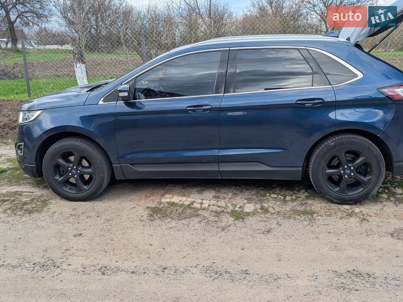 Позашляховик / Кросовер Ford Edge 2017 в Новій Водолагі