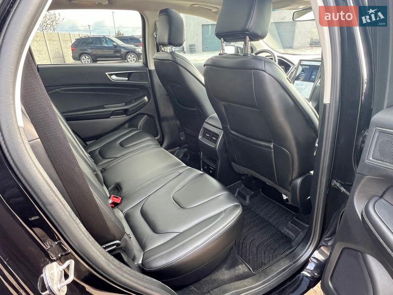 Позашляховик / Кросовер Ford Edge 2021 в Рівному