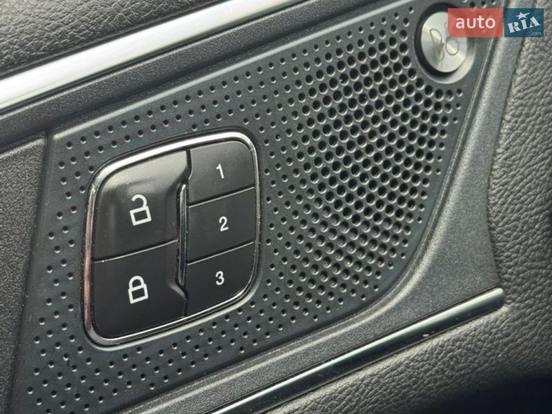 Позашляховик / Кросовер Ford Edge 2018 в Рівному