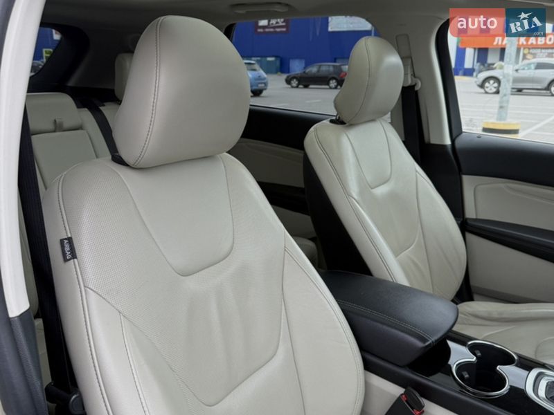 Позашляховик / Кросовер Ford Edge 2017 в Южноукраїнську