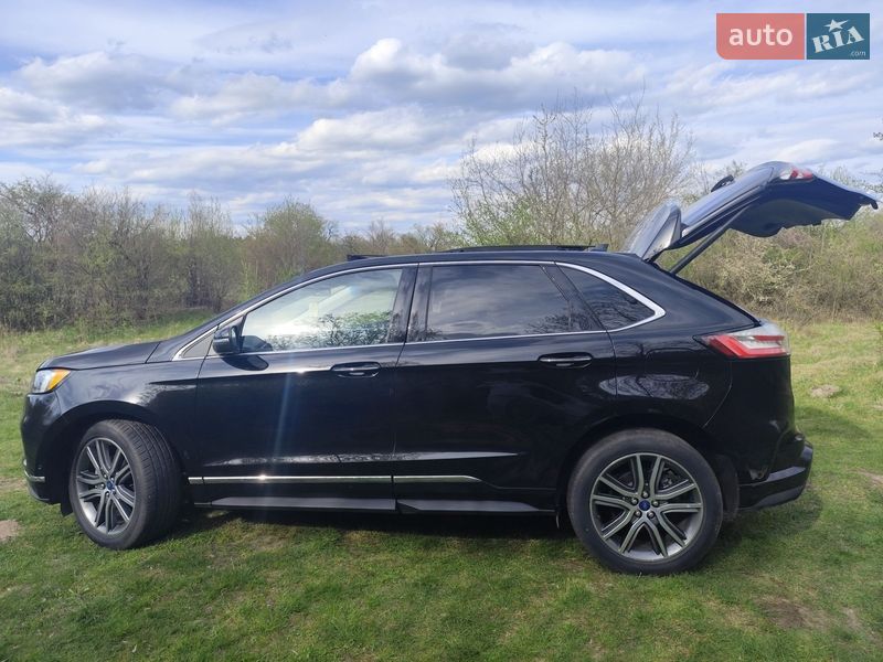 Внедорожник / Кроссовер Ford Edge 2018 в Ровно
