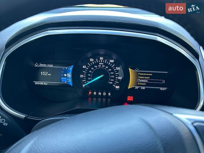Позашляховик / Кросовер Ford Edge 2016 в Мостиській