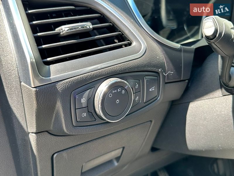 Позашляховик / Кросовер Ford Edge 2017 в Дніпрі