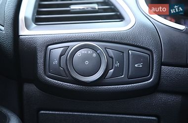 Внедорожник / Кроссовер Ford Edge 2016 в Харькове