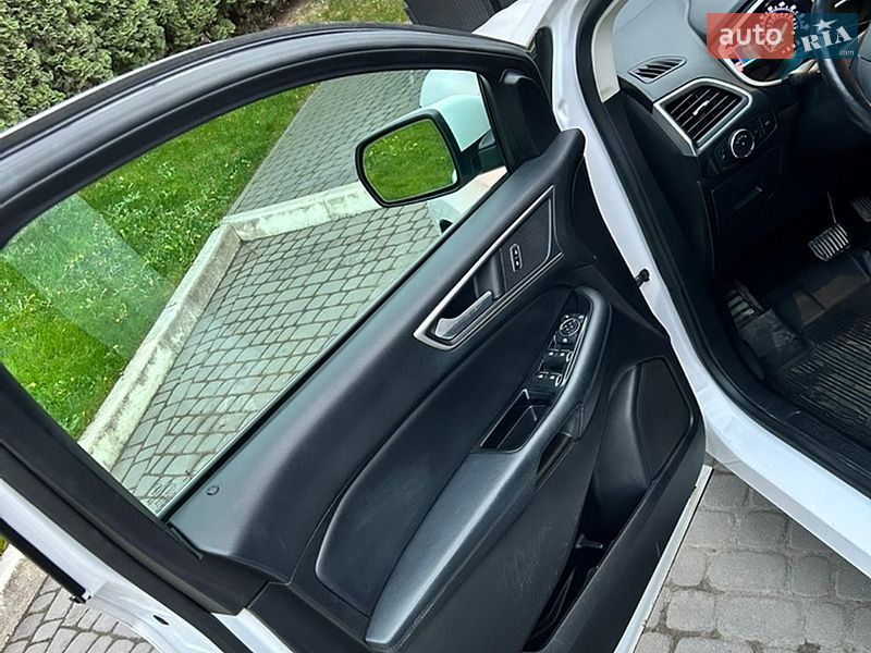 Внедорожник / Кроссовер Ford Edge 2017 в Львове