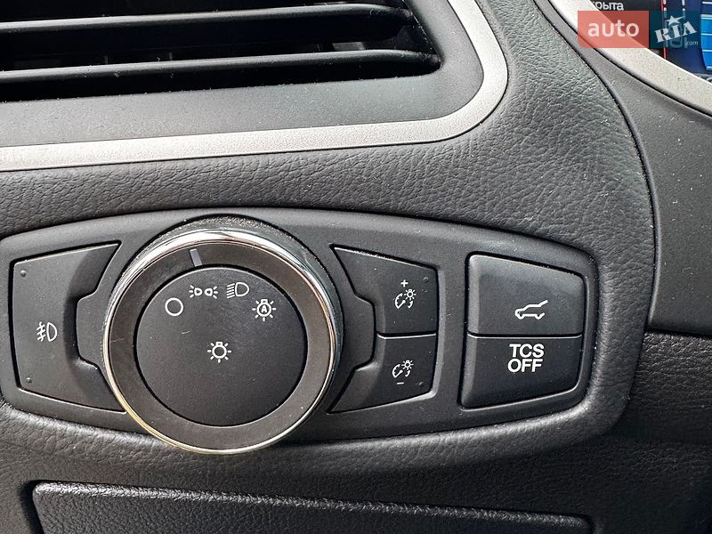 Внедорожник / Кроссовер Ford Edge 2020 в Киеве
