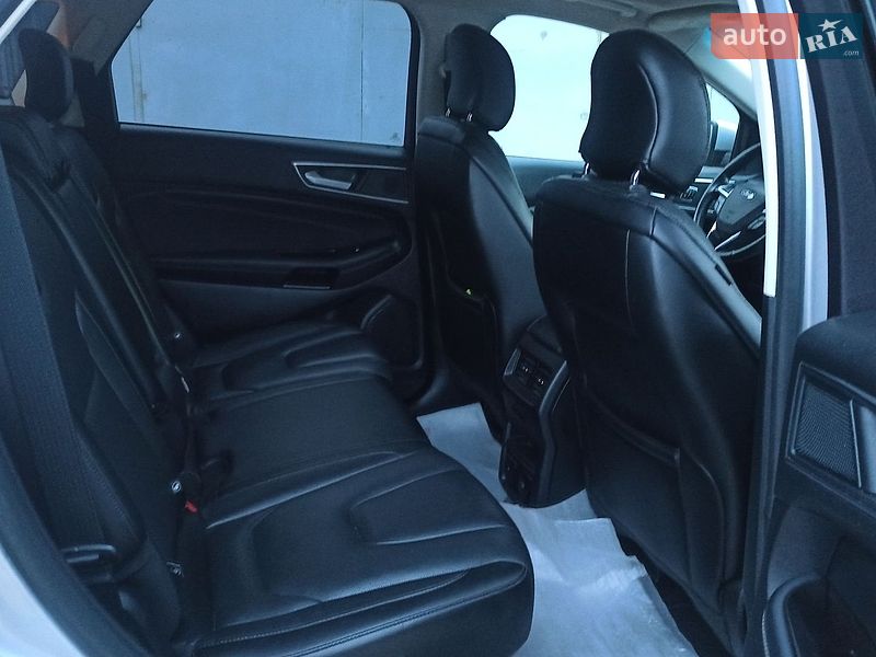 Позашляховик / Кросовер Ford Edge 2019 в Чернівцях