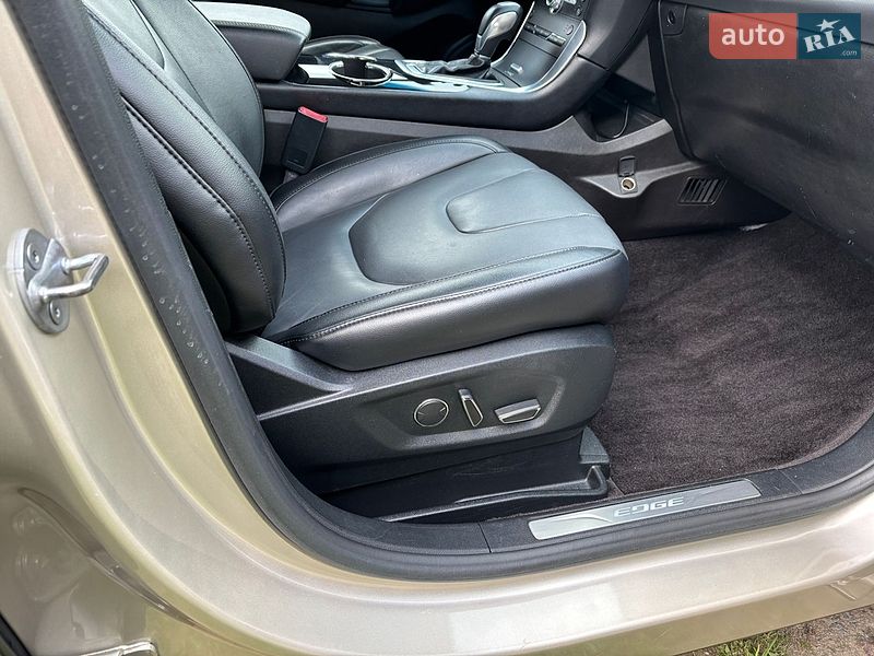 Внедорожник / Кроссовер Ford Edge 2017 в Жовкве