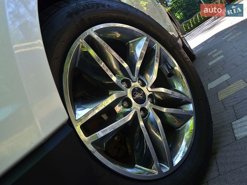 Позашляховик / Кросовер Ford Edge 2018 в Трускавці