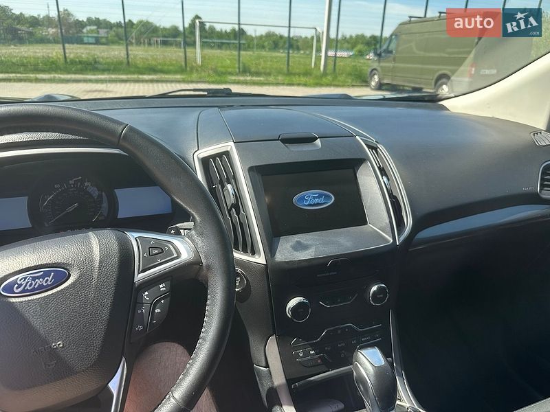 Позашляховик / Кросовер Ford Edge 2016 в Сумах