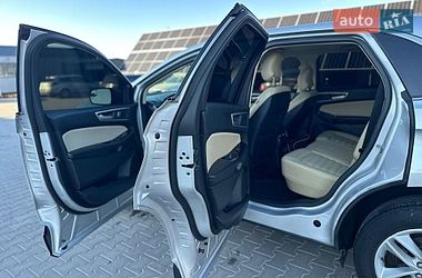 Позашляховик / Кросовер Ford Edge 2017 в Луцьку